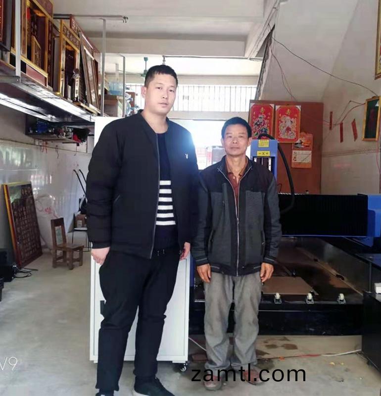 廣西南寧1325重(zhong)型石材鵰(diao)刻(ke)機