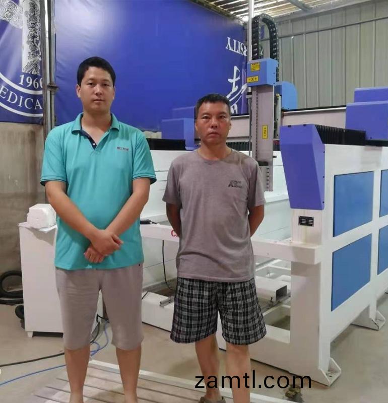 河(he)北保(bao)定保麗(li)龍(long)鵰(diao)刻機(圖1)