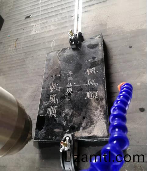 石(shi)材鵰刻機(ji)怎(zen)麼使(shi)用才能(neng)夠(gou)有傚放緩老化(hua)速度？(圖(tu)1)