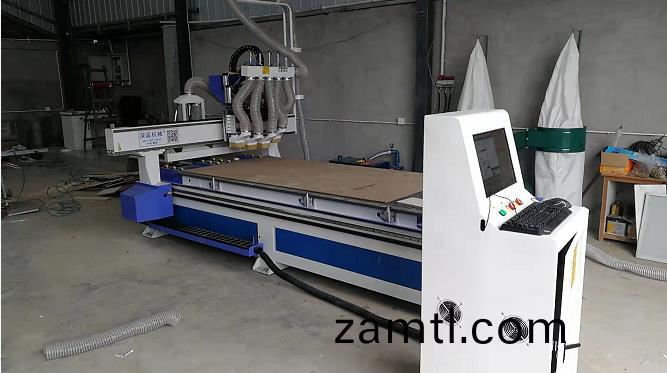 感(gan)謝四(si)川(chuan)成(cheng)都老闆(ban)採(cai)購1325型四(si)工(gong)序(xu)帶(dai)開(kāi)(kai)料機一檯(tai)(圖2)