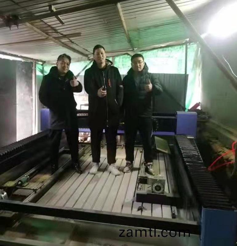 河(he)北(bei)保(bao)定(ding)1830重型石材(cai)鵰(diao)刻(ke)機（帶(dai)鏇轉軸