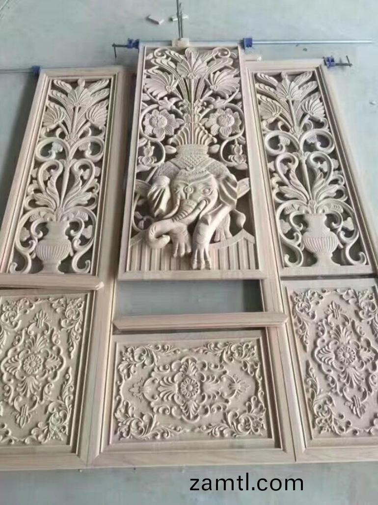 木工鵰刻機鏤(lou)空(kong)技術(shù)(shu)展(zhan)示