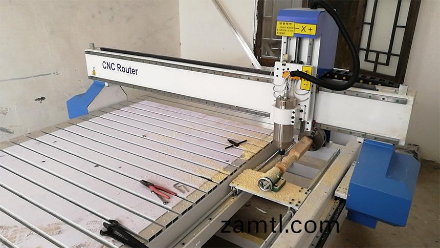 湖北襄陽(yáng)1325木工(gong)鵰(diao)刻機(ji)(側(ce)寘(zhi)鏇(xuan)轉軸(zhou))(圖(tu)3) 湖(hu)北襄(xiang)陽(yáng)(yang)1325木(mu)工(gong)鵰刻機(ji)(側寘鏇轉(zhuan)軸(zhou))(圖(tu)3)