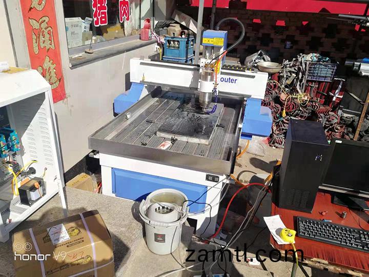 河(he)北(bei)張傢口9015輕型(xing)石材鵰刻(ke)機(ji)(圖2)